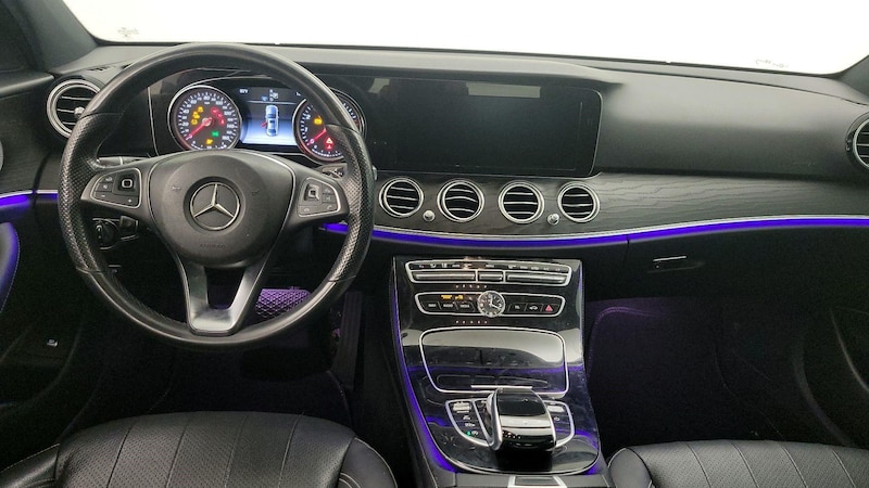 2017 Mercedes-Benz E-Class E 300 9