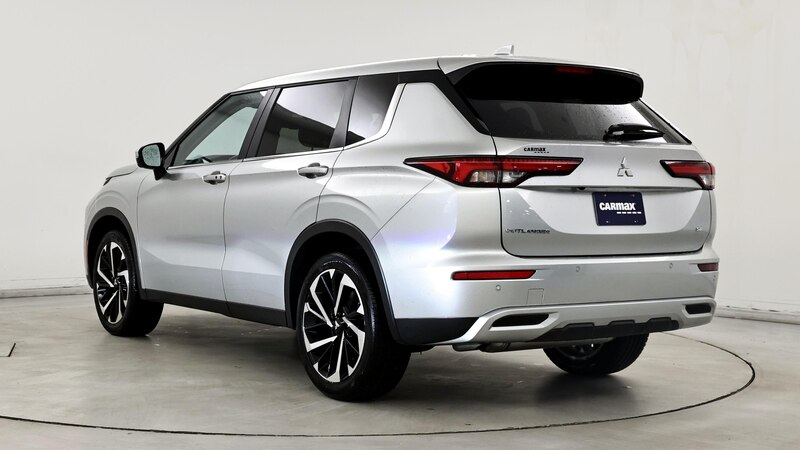 2023 Mitsubishi Outlander SE 2