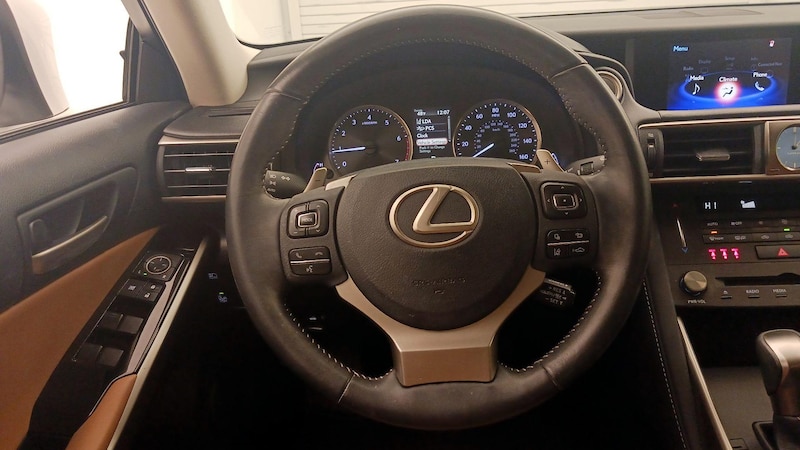 2019 Lexus IS 300 10