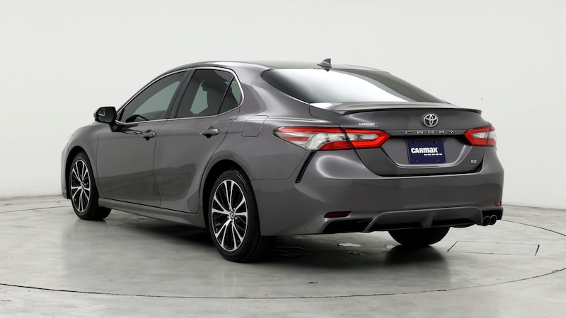 2019 Toyota Camry SE 2