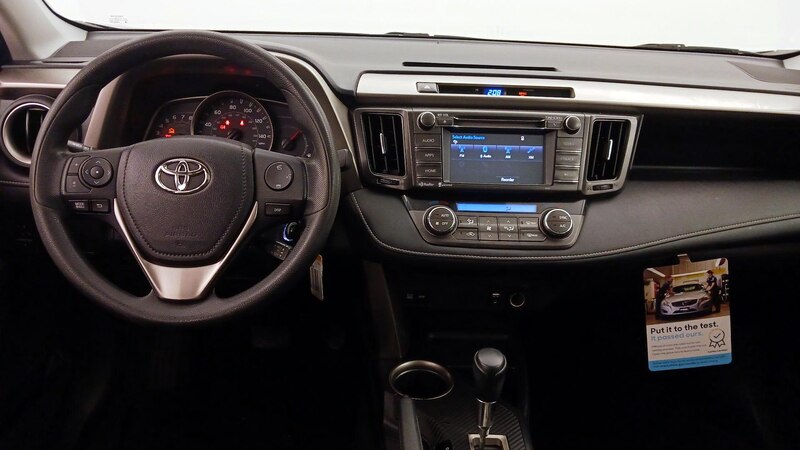 2015 Toyota RAV4 XLE 9