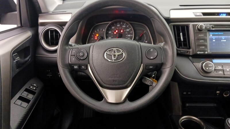 2015 Toyota RAV4 XLE 10