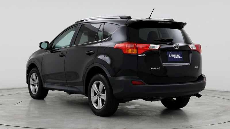 2015 Toyota RAV4 XLE 2