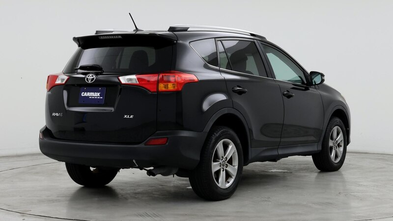 2015 Toyota RAV4 XLE 8