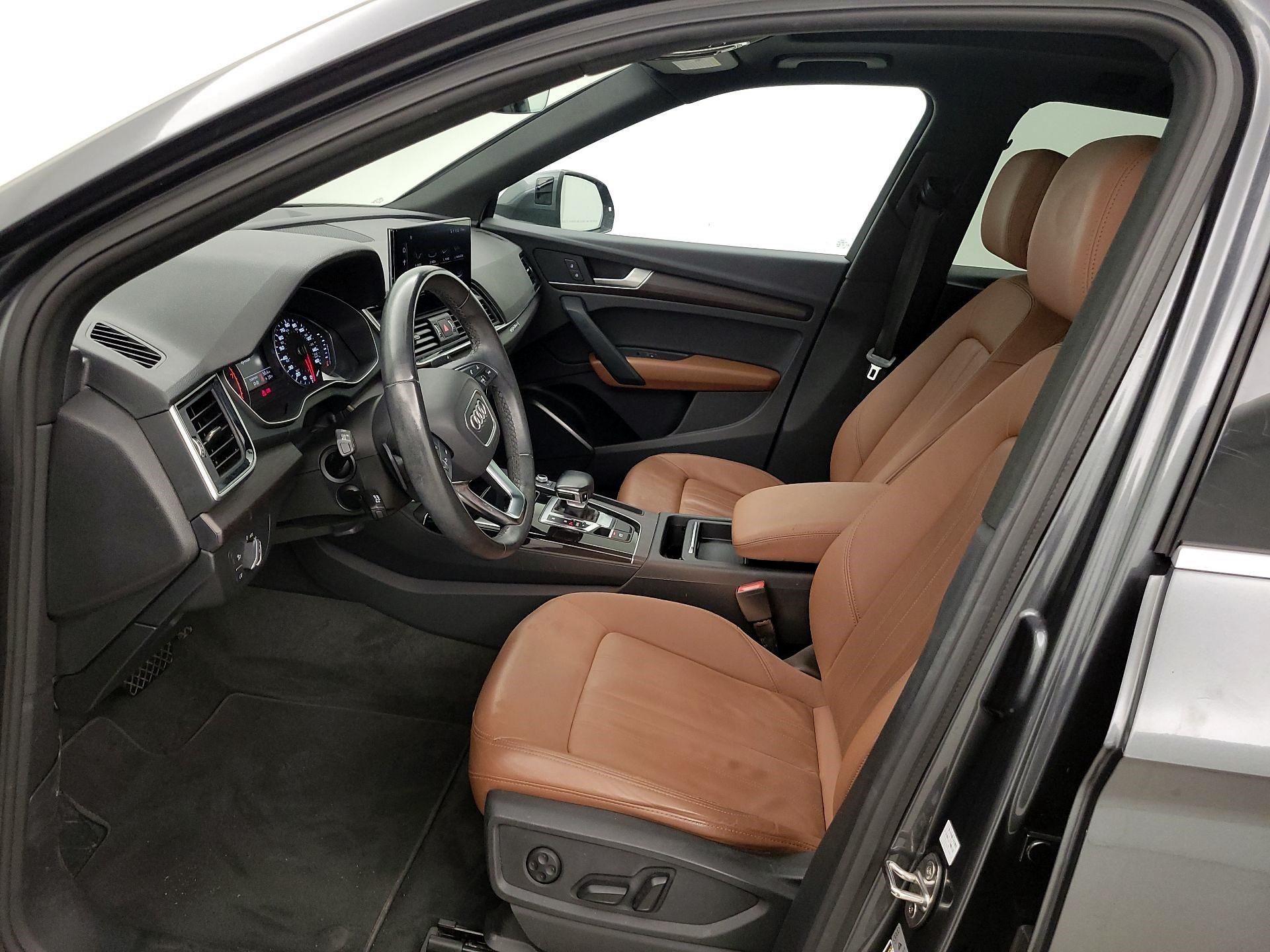 Thumbnail: 2022 Audi Q5 - 11