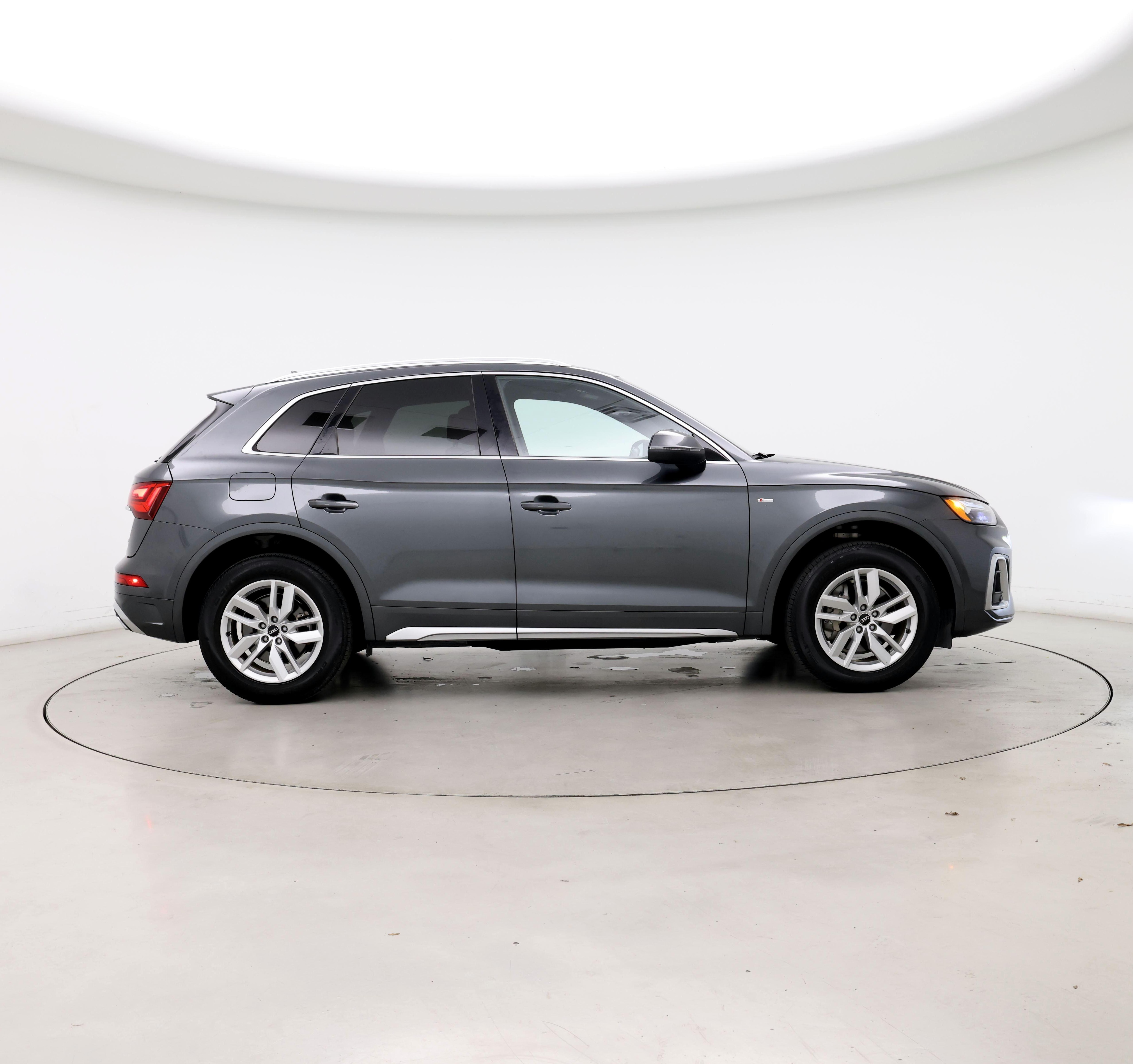 Thumbnail: 2022 Audi Q5 - 7