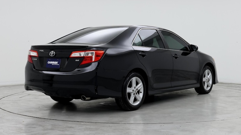 2013 Toyota Camry SE 8