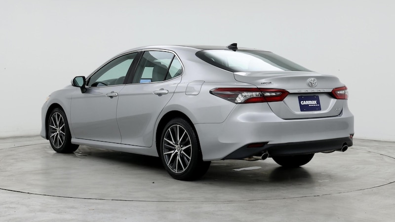 2021 Toyota Camry XLE 2