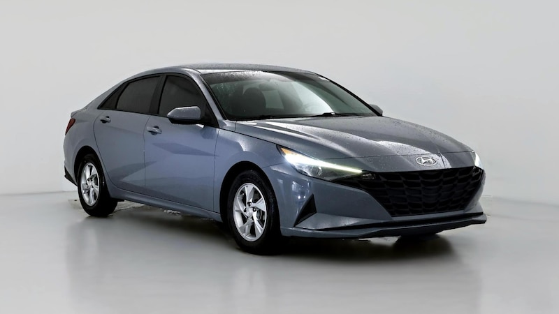 2022 Hyundai Elantra SE Hero Image