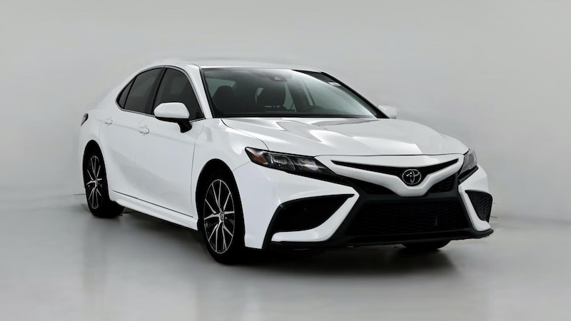 2021 Toyota Camry SE Hero Image