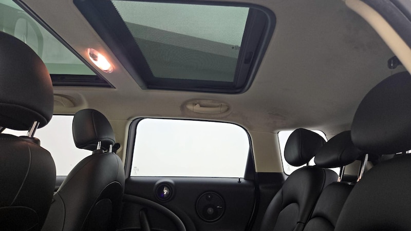 2015 MINI Cooper Countryman S 21