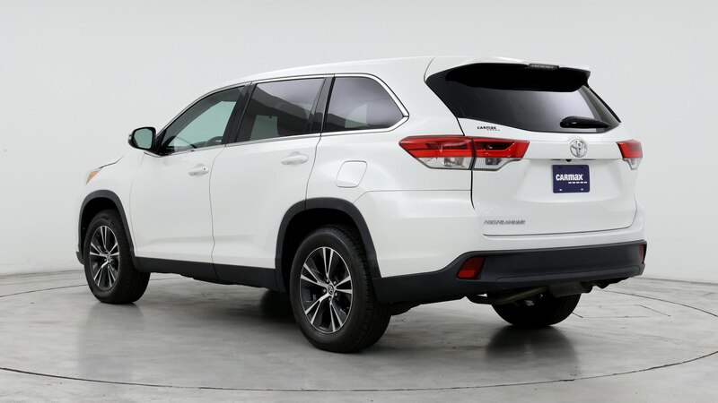 2019 Toyota Highlander LE 2