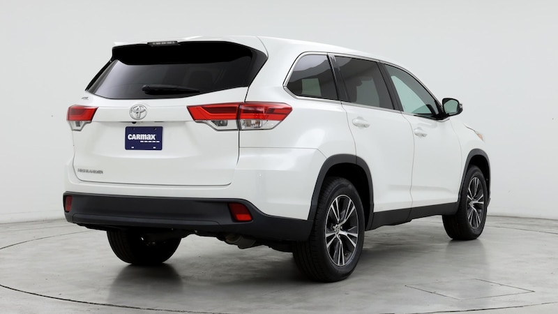 2019 Toyota Highlander LE 8