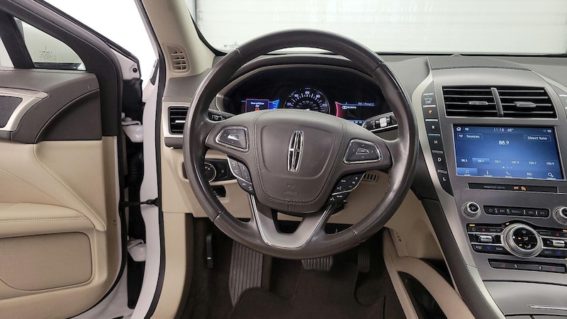 2019 Lincoln MKZ  10