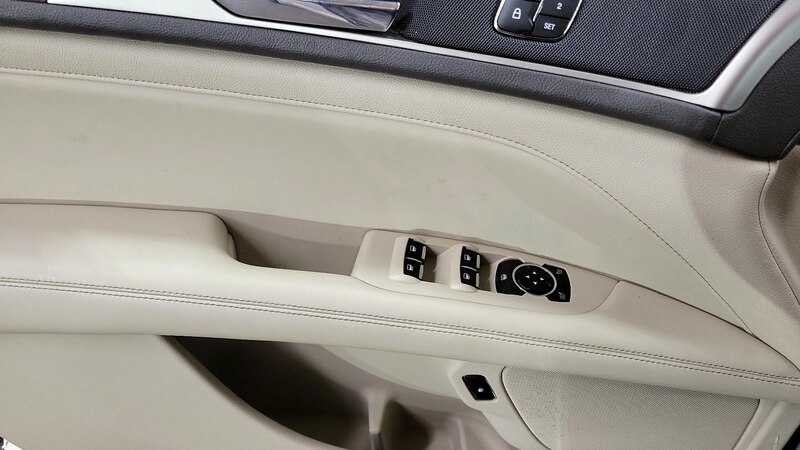 2019 Lincoln MKZ  12