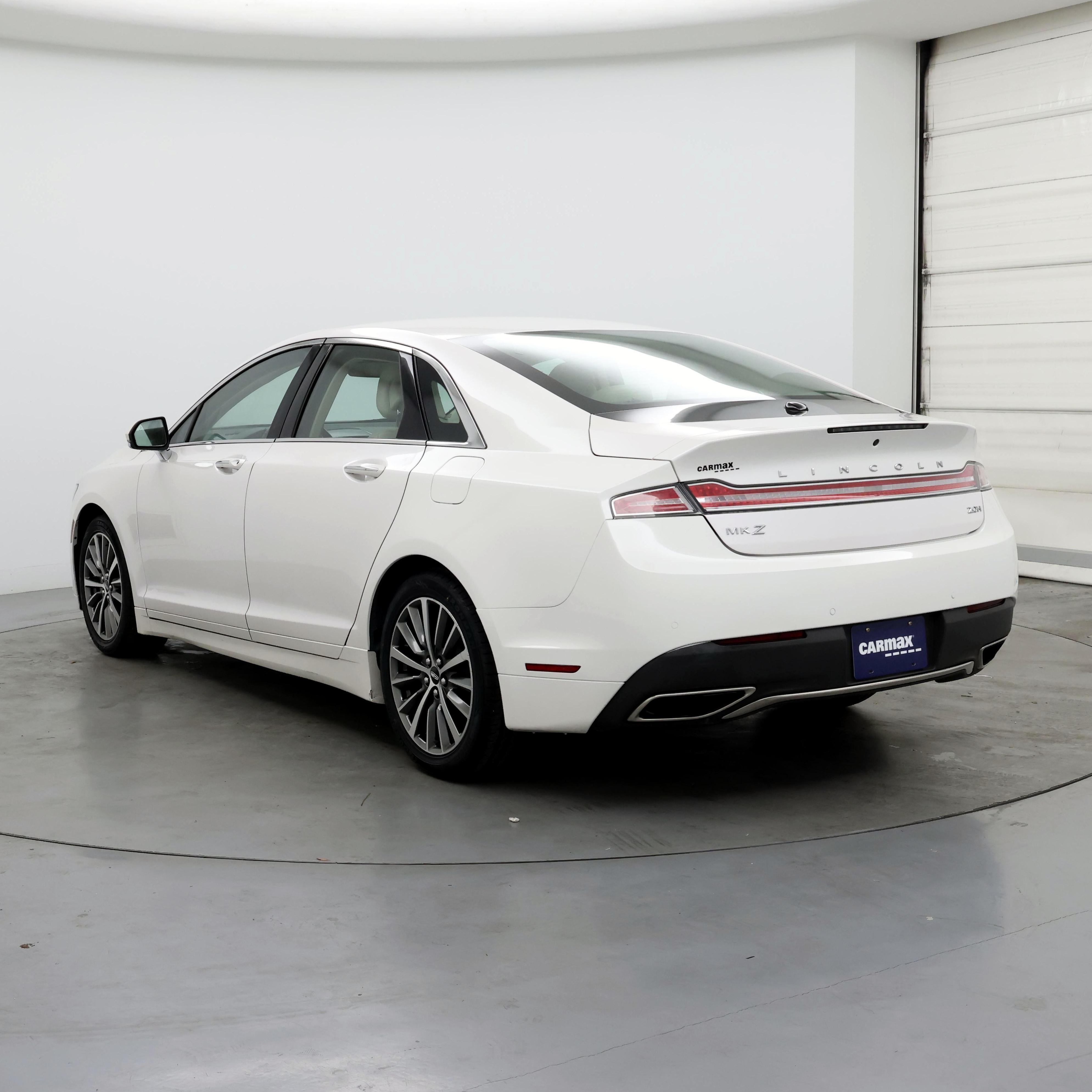 Thumbnail: 2019 Lincoln MKZ - 2