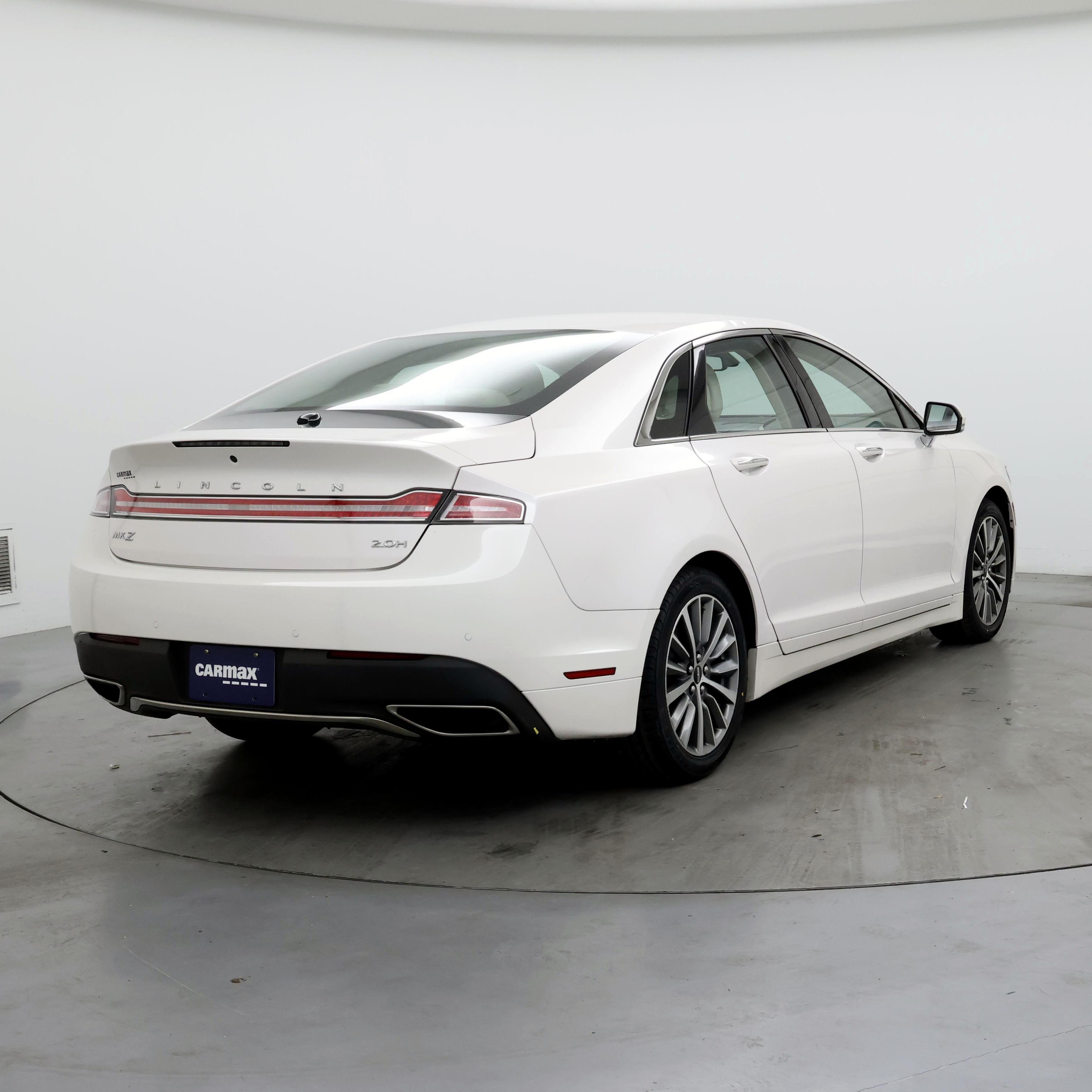 Thumbnail: 2019 Lincoln MKZ - 8