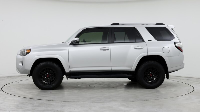 2022 Toyota 4Runner SR5 3