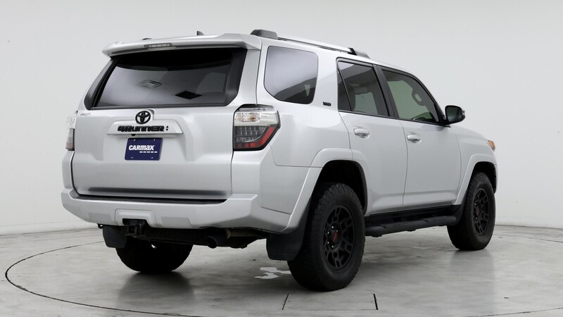 2022 Toyota 4Runner SR5 8