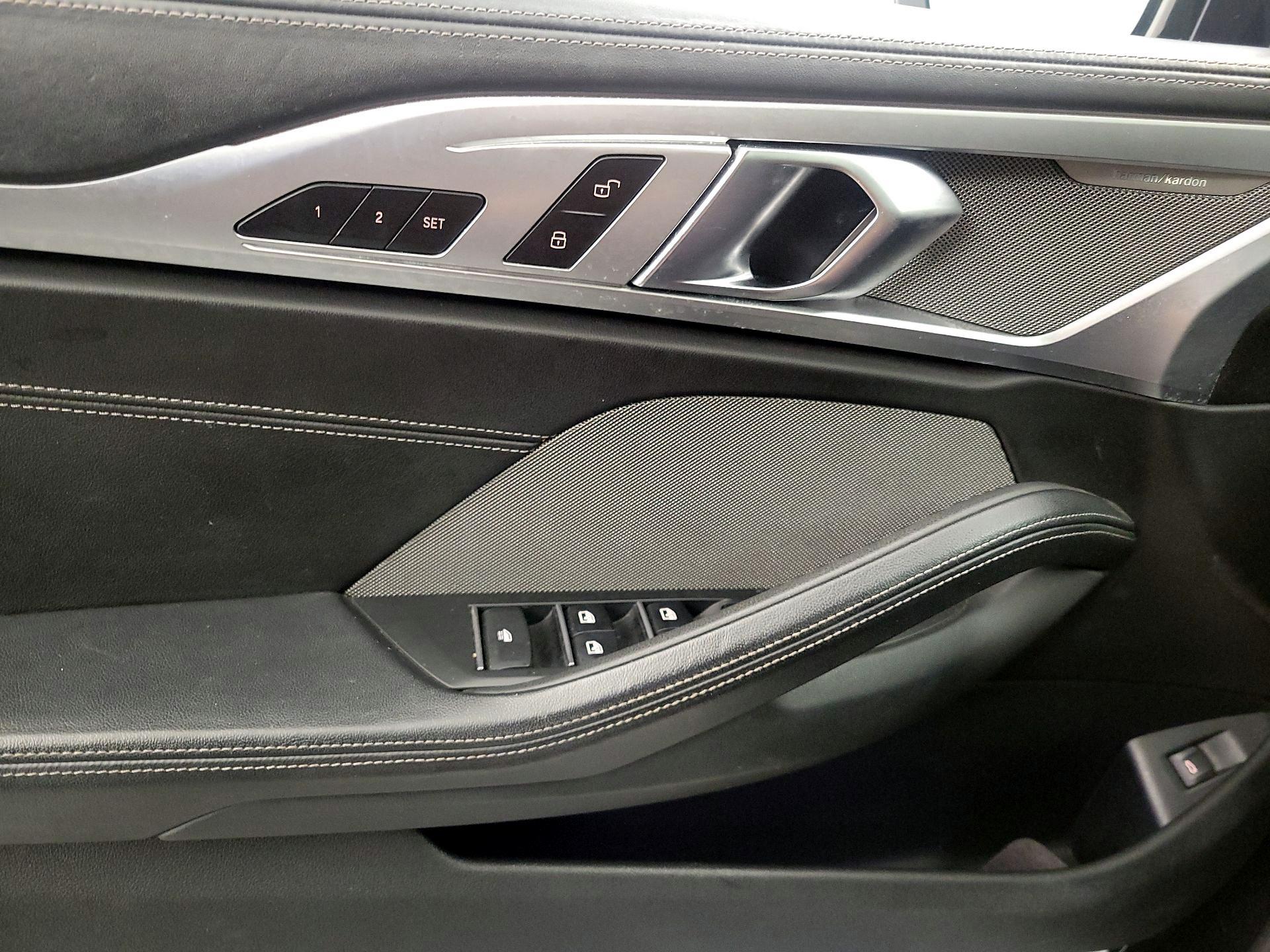 Thumbnail: 2020 BMW 8 Series - 12