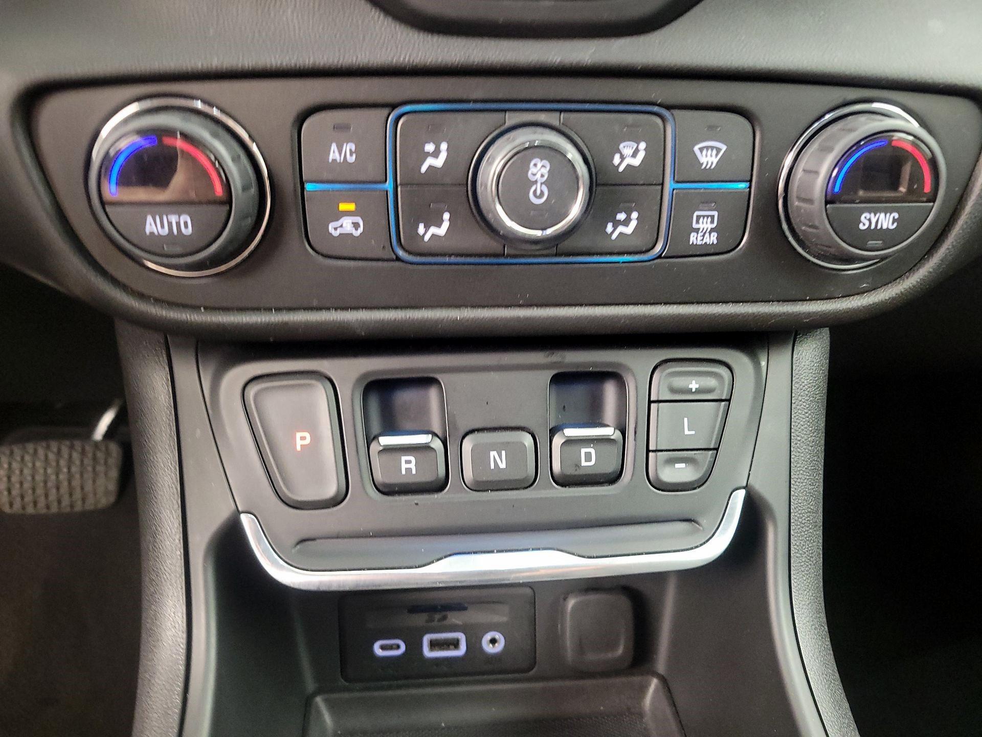 Thumbnail: 2021 GMC Terrain - 17