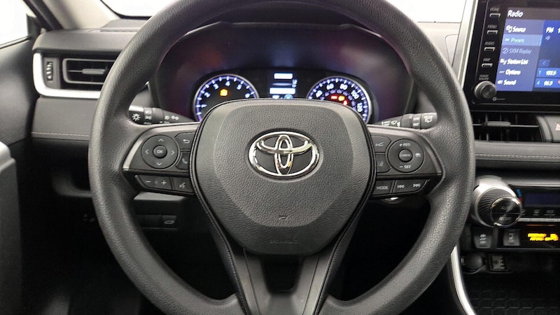 2019 Toyota RAV4 XLE 10