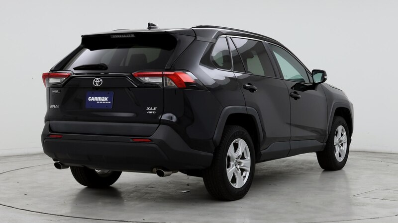 2019 Toyota RAV4 XLE 8