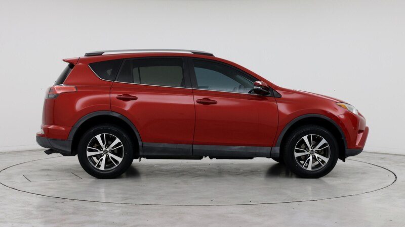 2017 Toyota RAV4 XLE 7