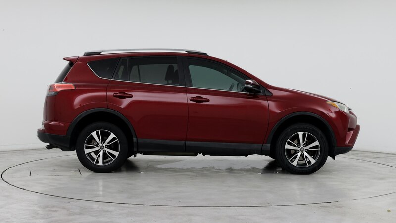 2018 Toyota RAV4 XLE 7