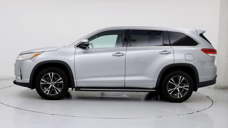 2017 Toyota Highlander LE 3