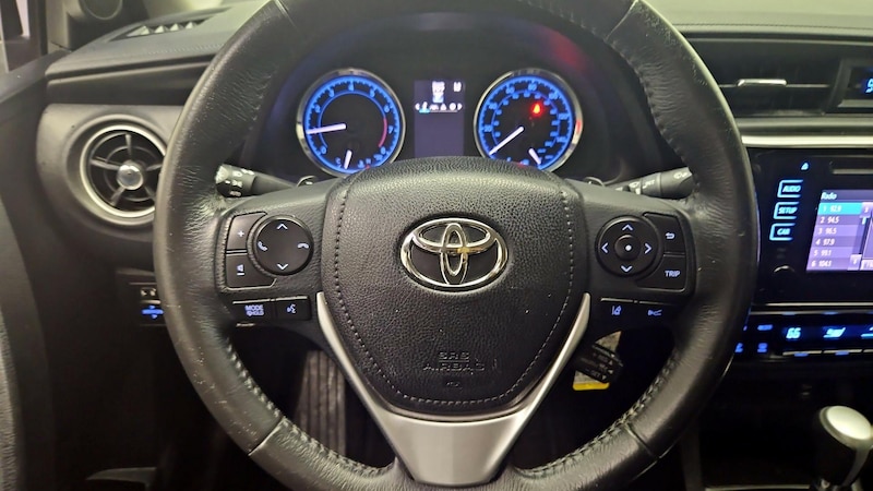 2018 Toyota Corolla SE 10
