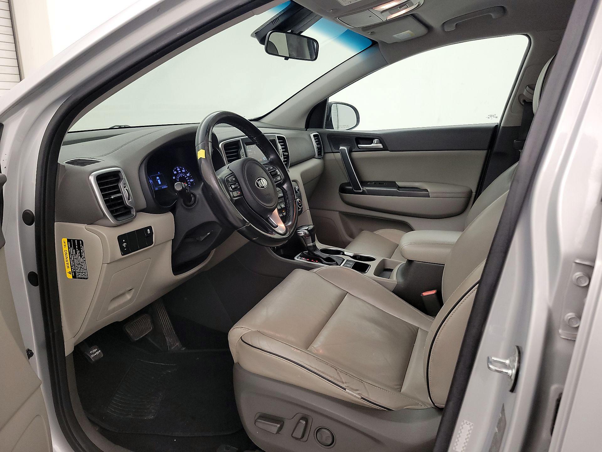 Thumbnail: 2017 Kia Sportage - 11