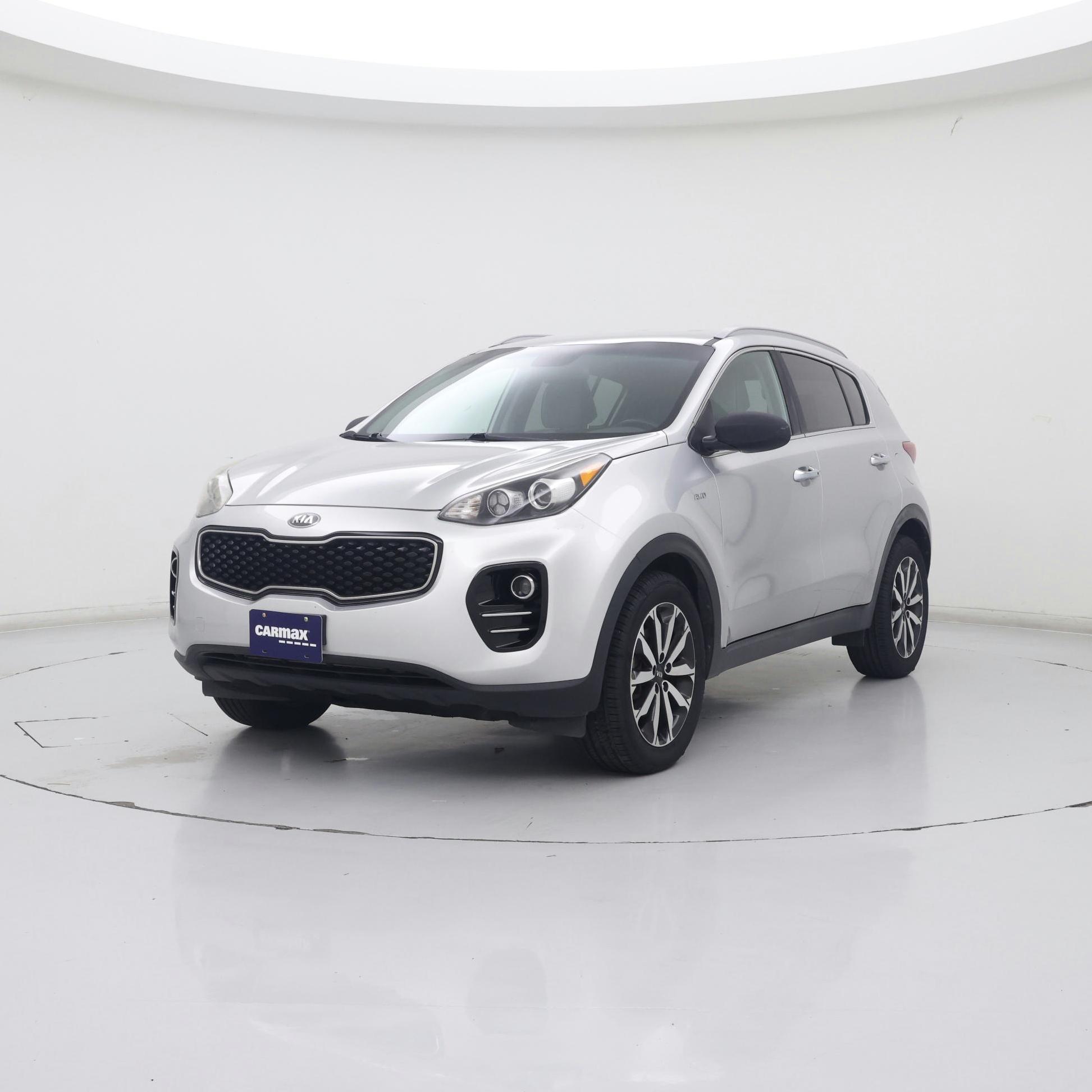 Thumbnail: 2017 Kia Sportage - 4