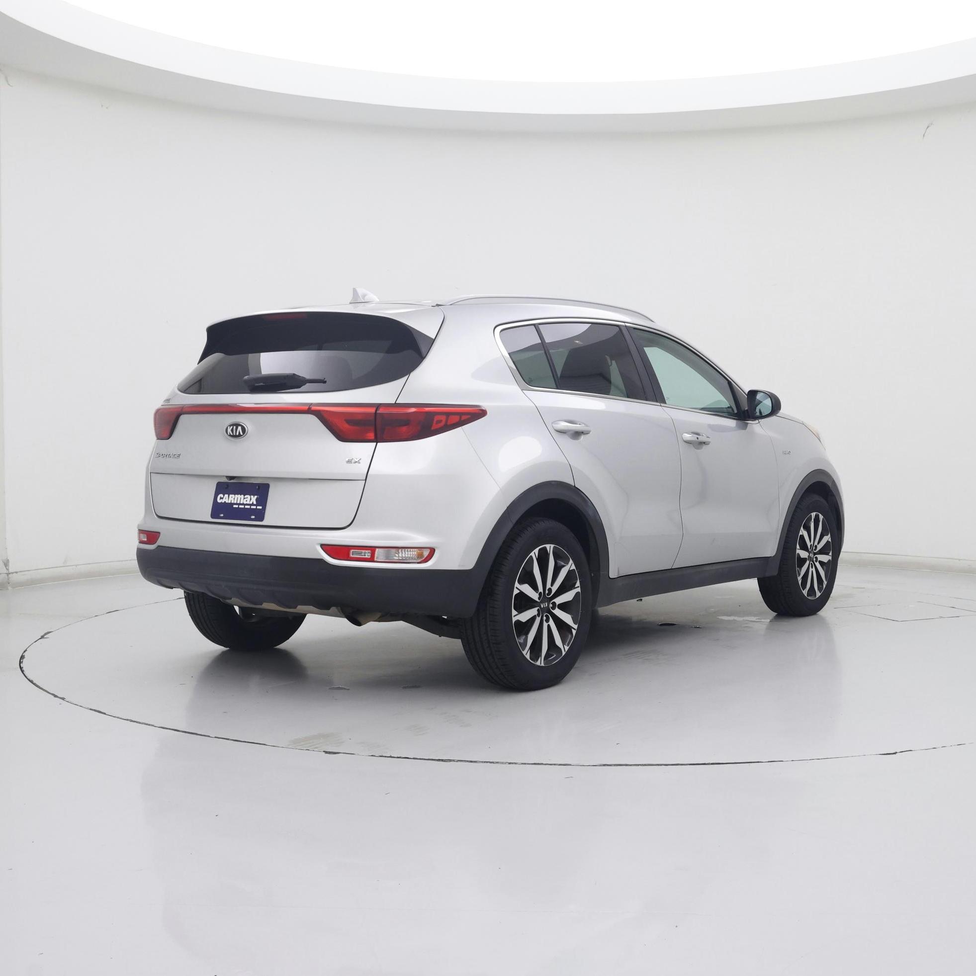 Thumbnail: 2017 Kia Sportage - 8