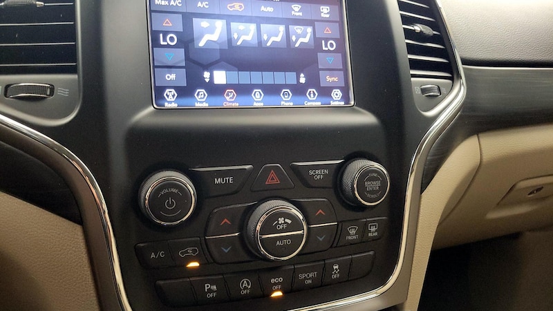 2019 Jeep Grand Cherokee Laredo 16