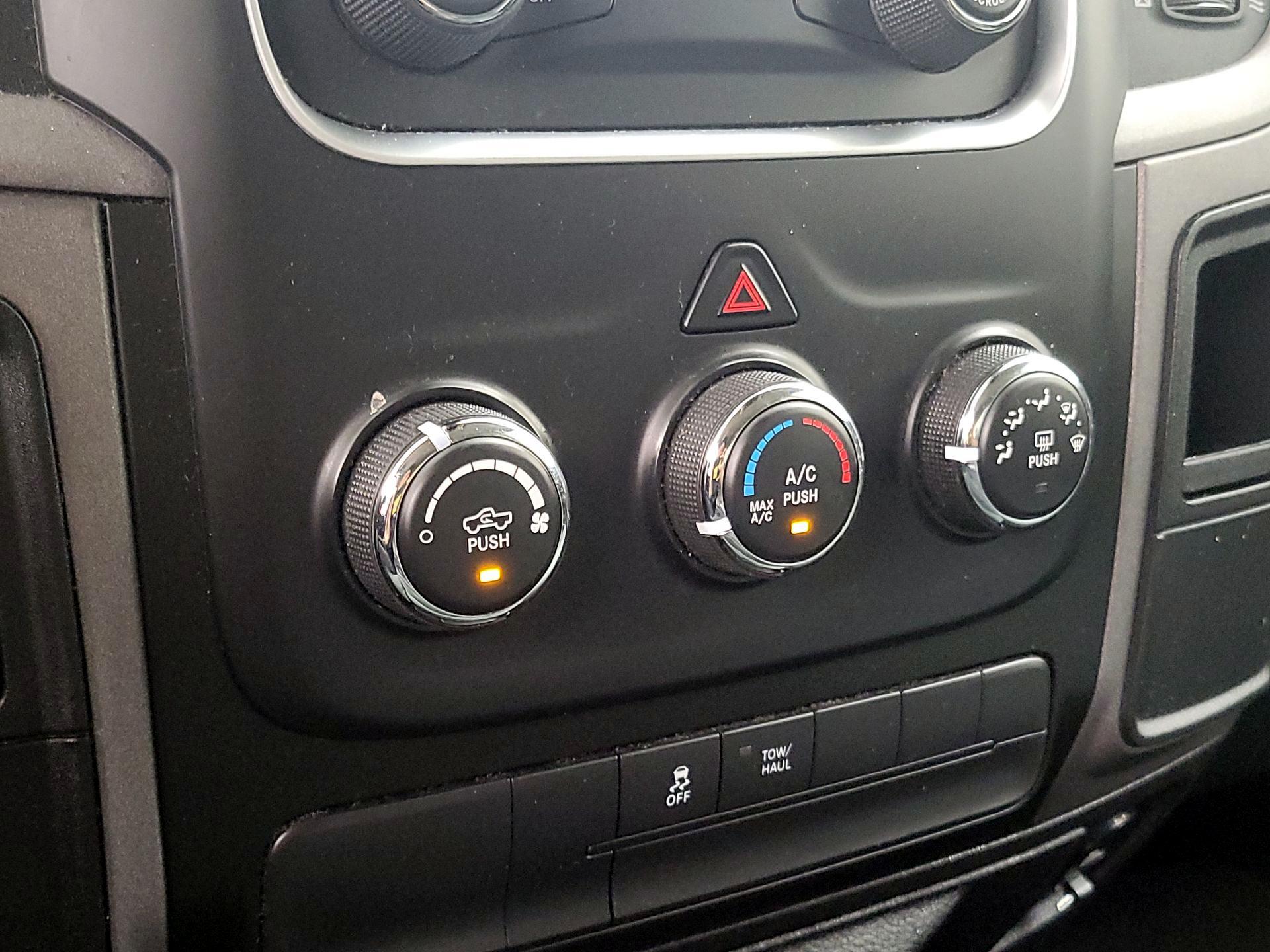 Thumbnail: 2014 RAM 1500 - 16