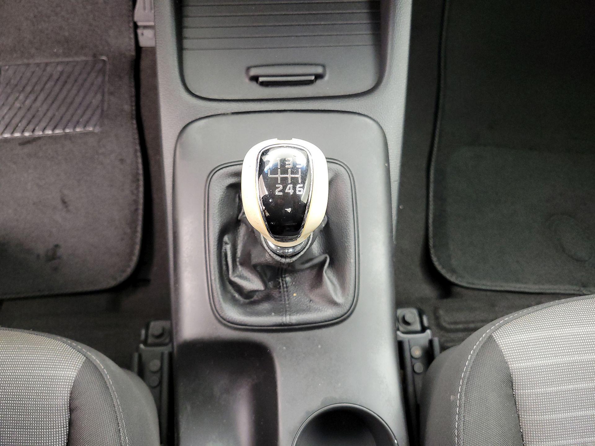 Thumbnail: 2014 Kia Forte - 17