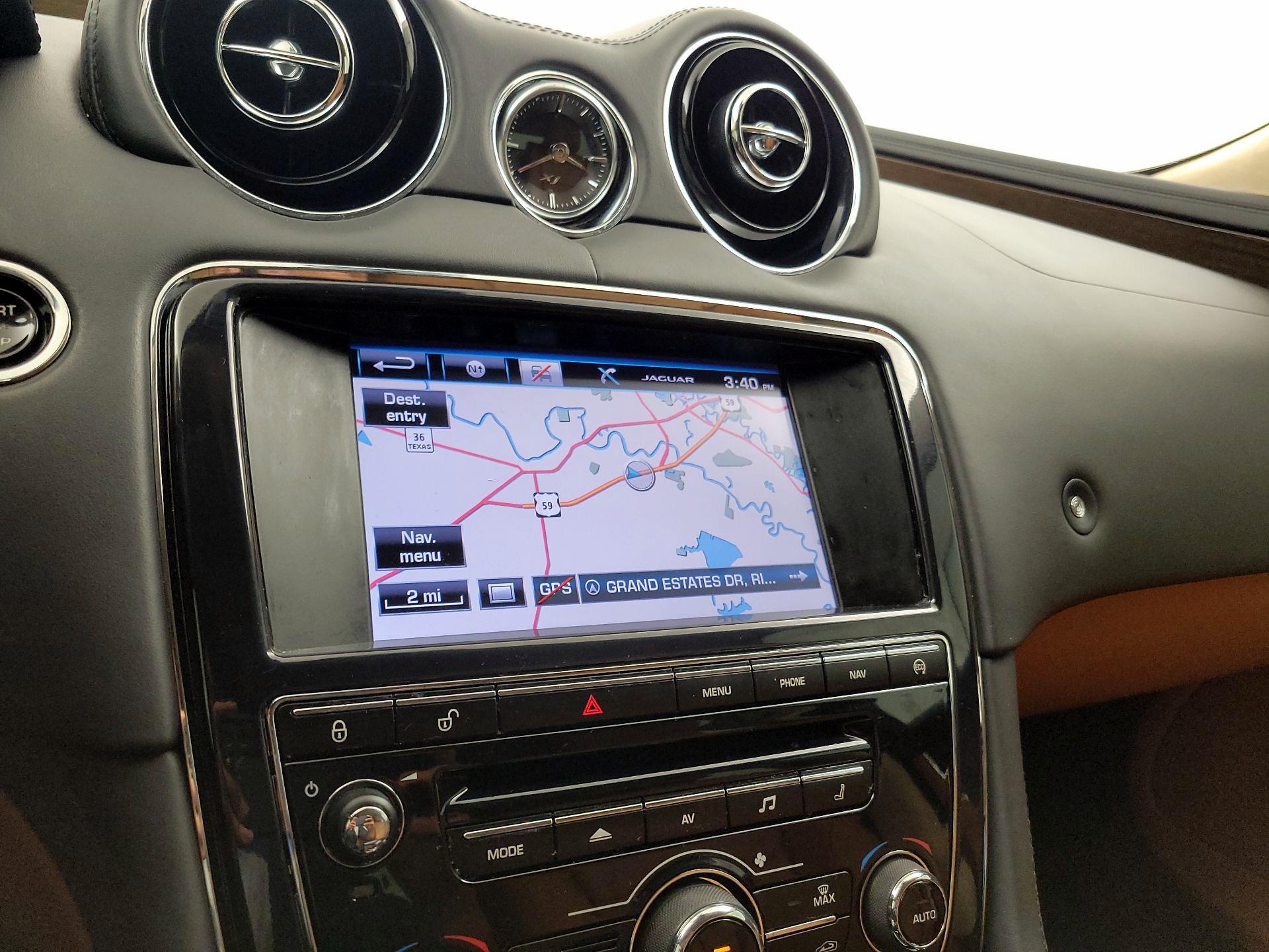 Thumbnail: 2014 Jaguar XJ - 14