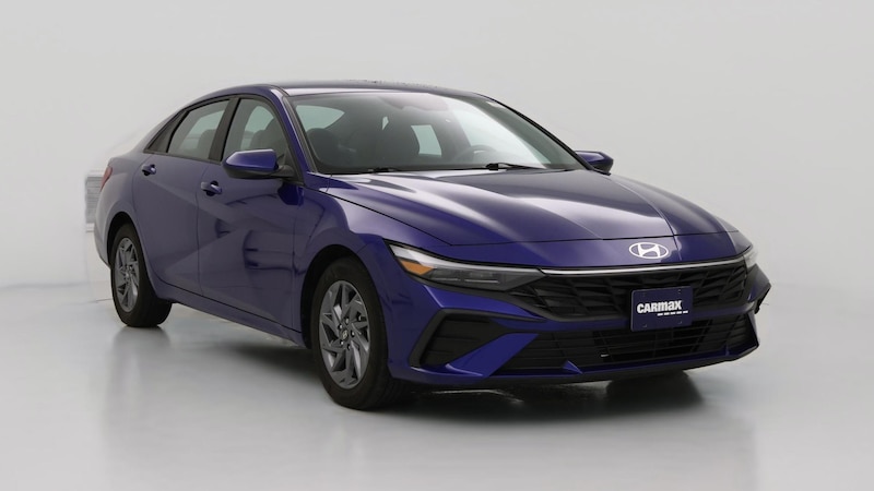 2024 Hyundai Elantra SEL Hero Image