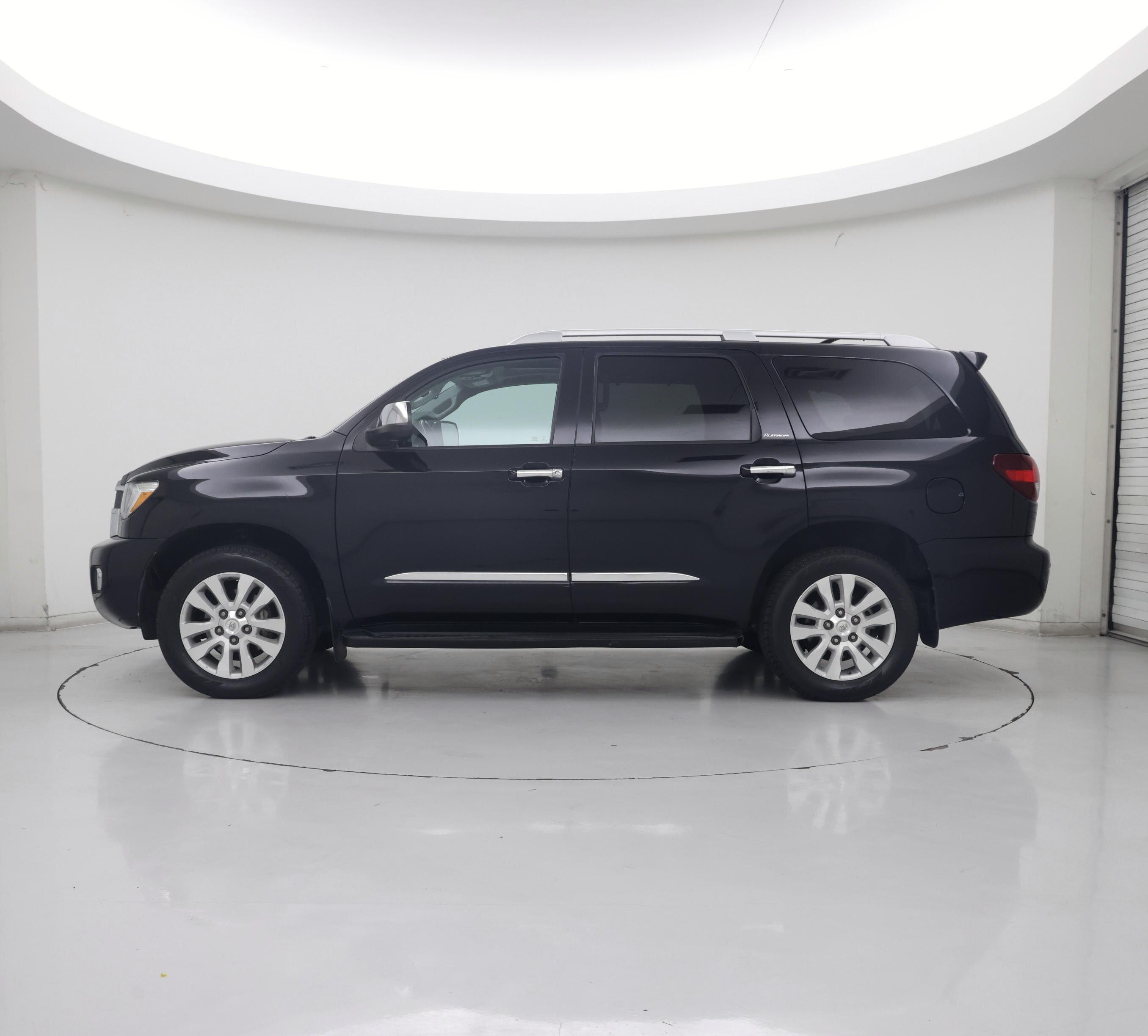 Thumbnail: 2020 Toyota Sequoia - 3