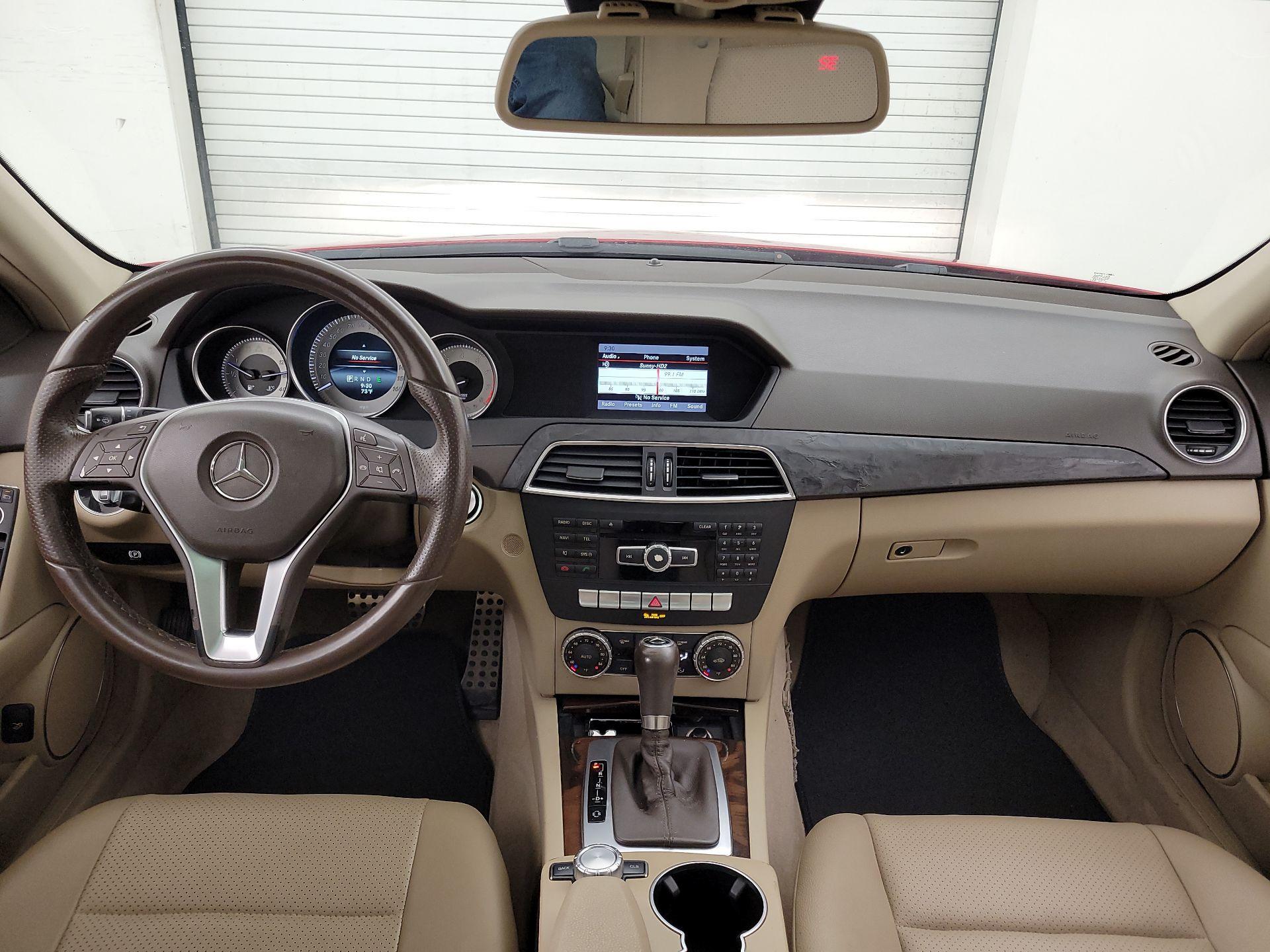 Thumbnail: 2014 Mercedes-Benz C-Class - 9