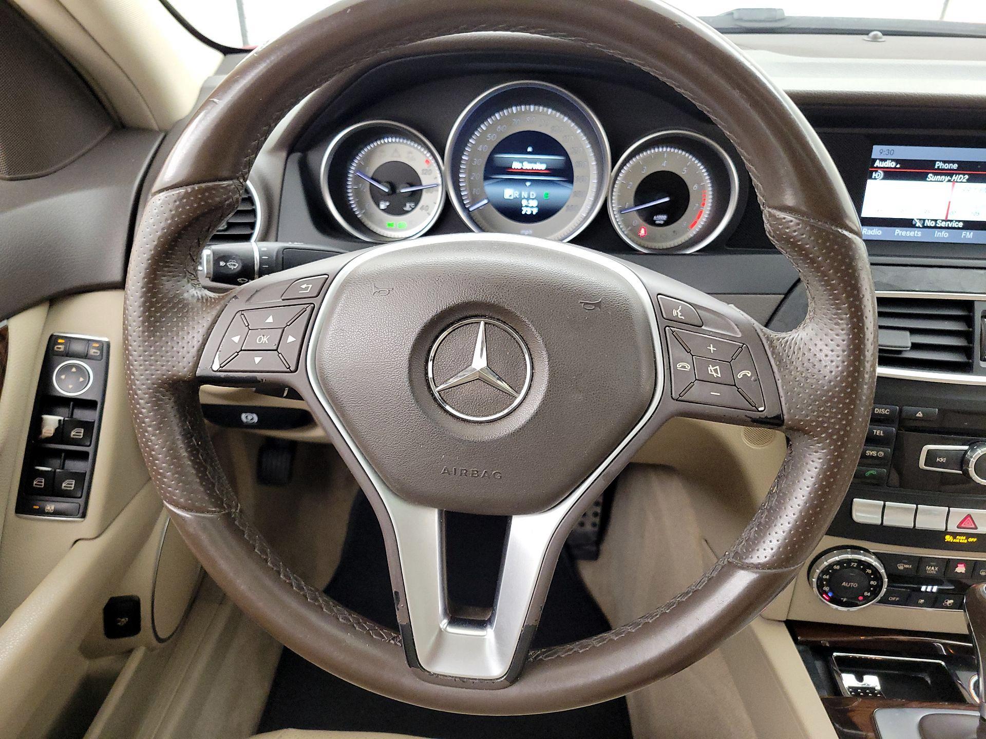 Thumbnail: 2014 Mercedes-Benz C-Class - 10
