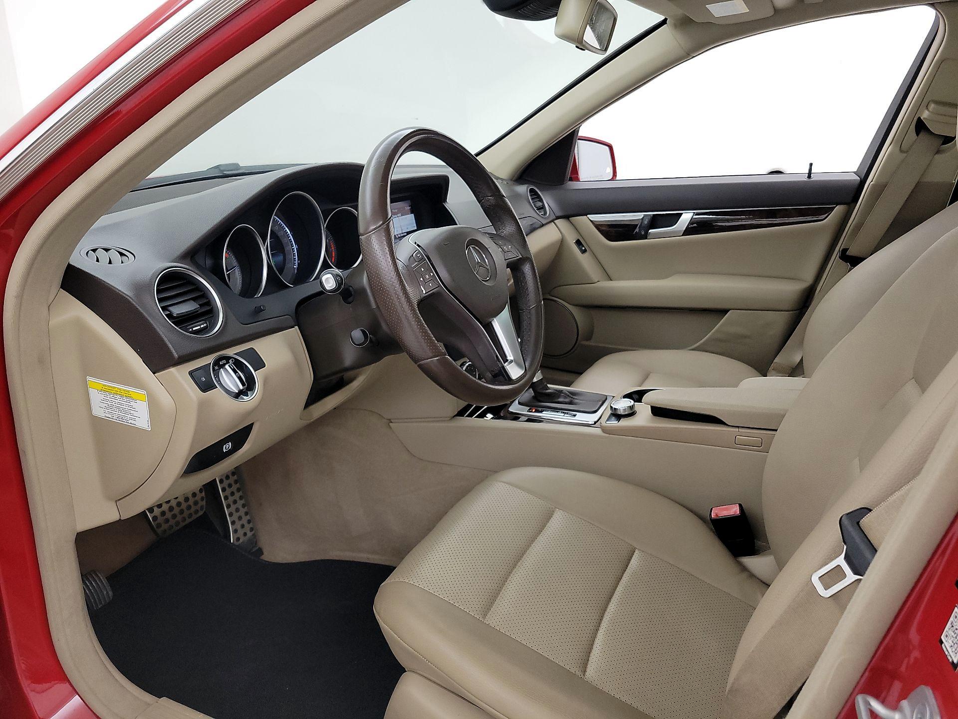 Thumbnail: 2014 Mercedes-Benz C-Class - 11