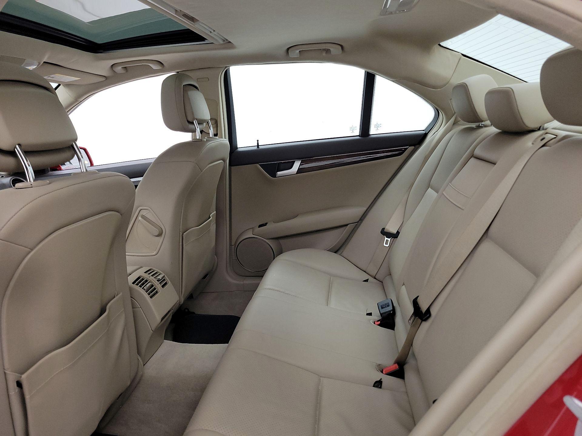 Thumbnail: 2014 Mercedes-Benz C-Class - 20