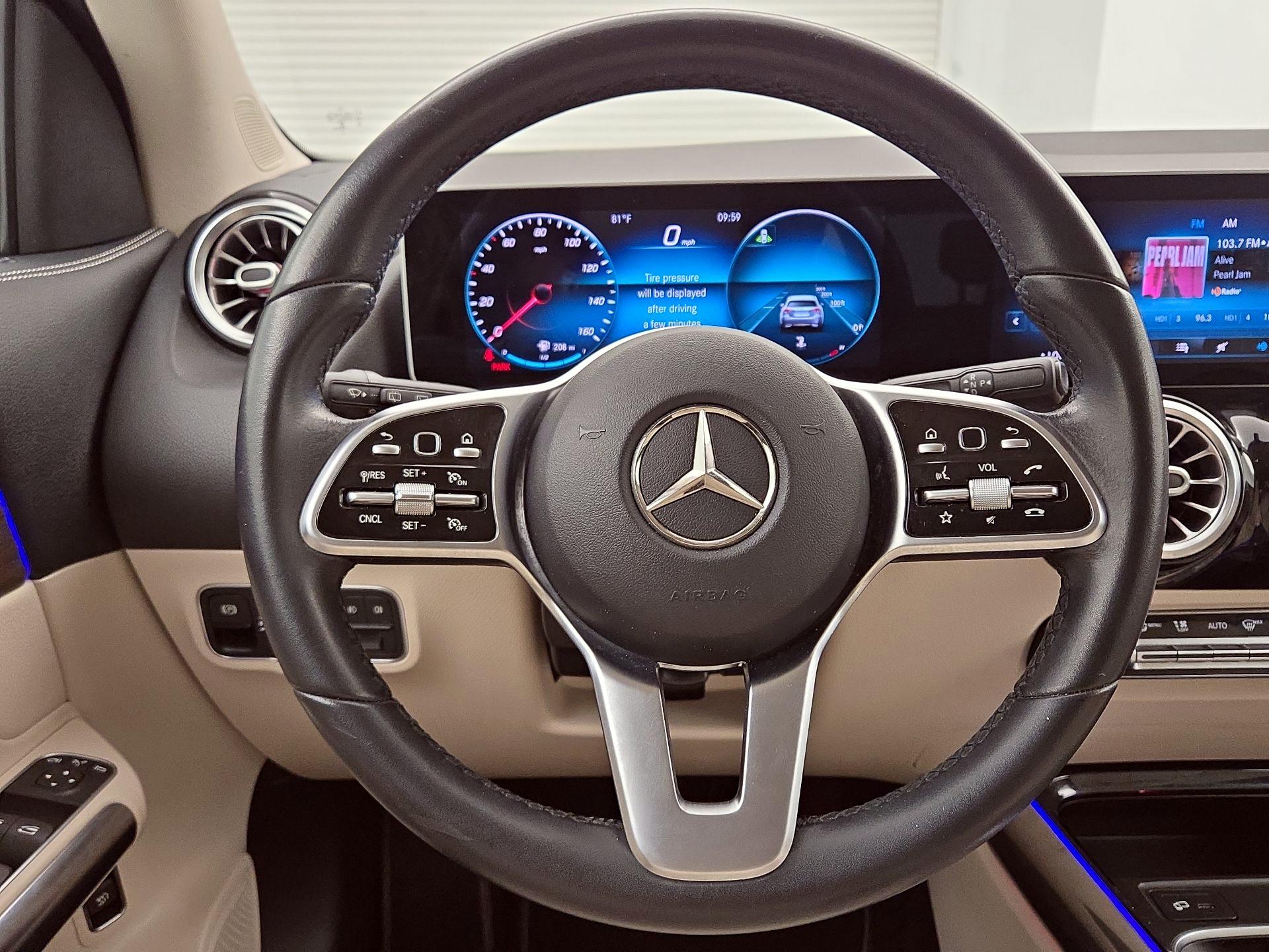Thumbnail: 2021 Mercedes-Benz GLA - 10