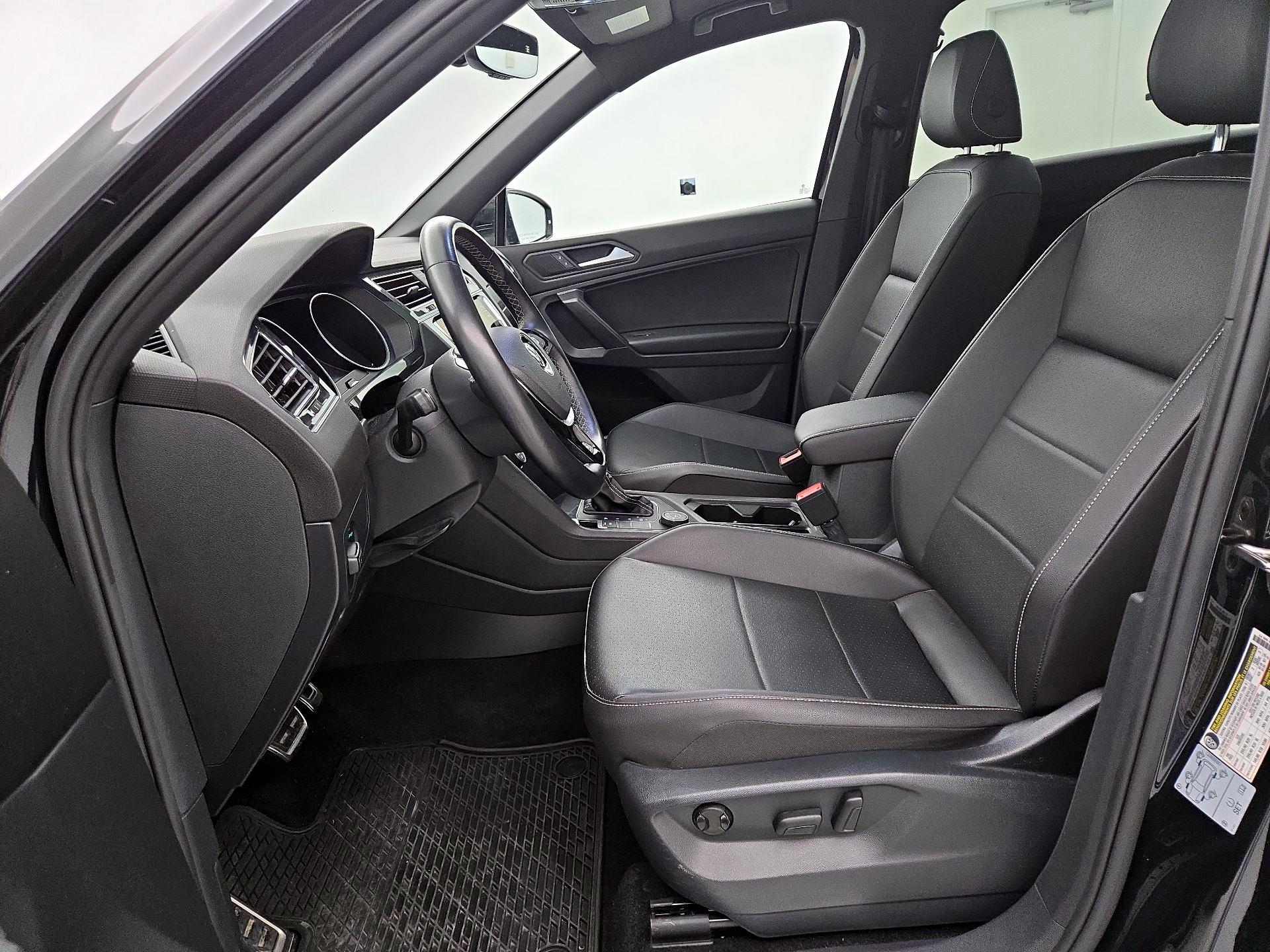 Thumbnail: 2021 Volkswagen Tiguan - 11