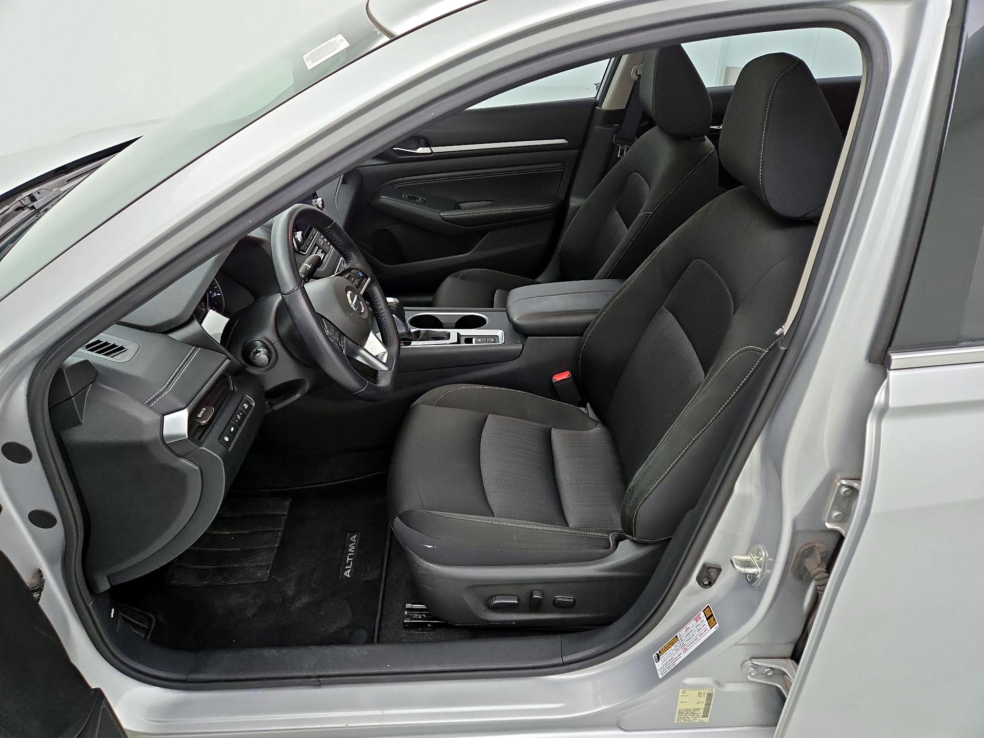 Thumbnail: 2019 Nissan Altima - 11