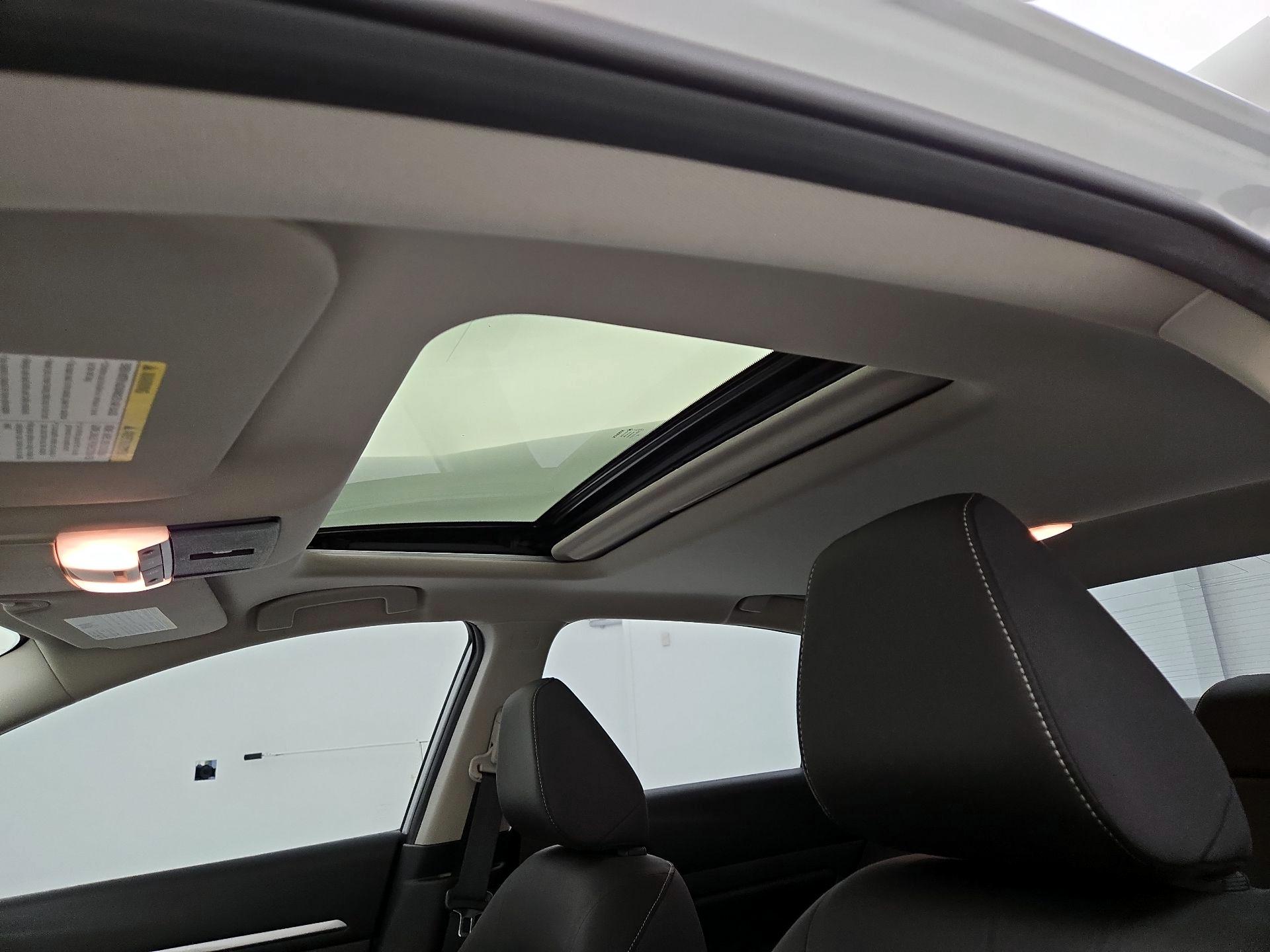 Thumbnail: 2019 Nissan Altima - 19