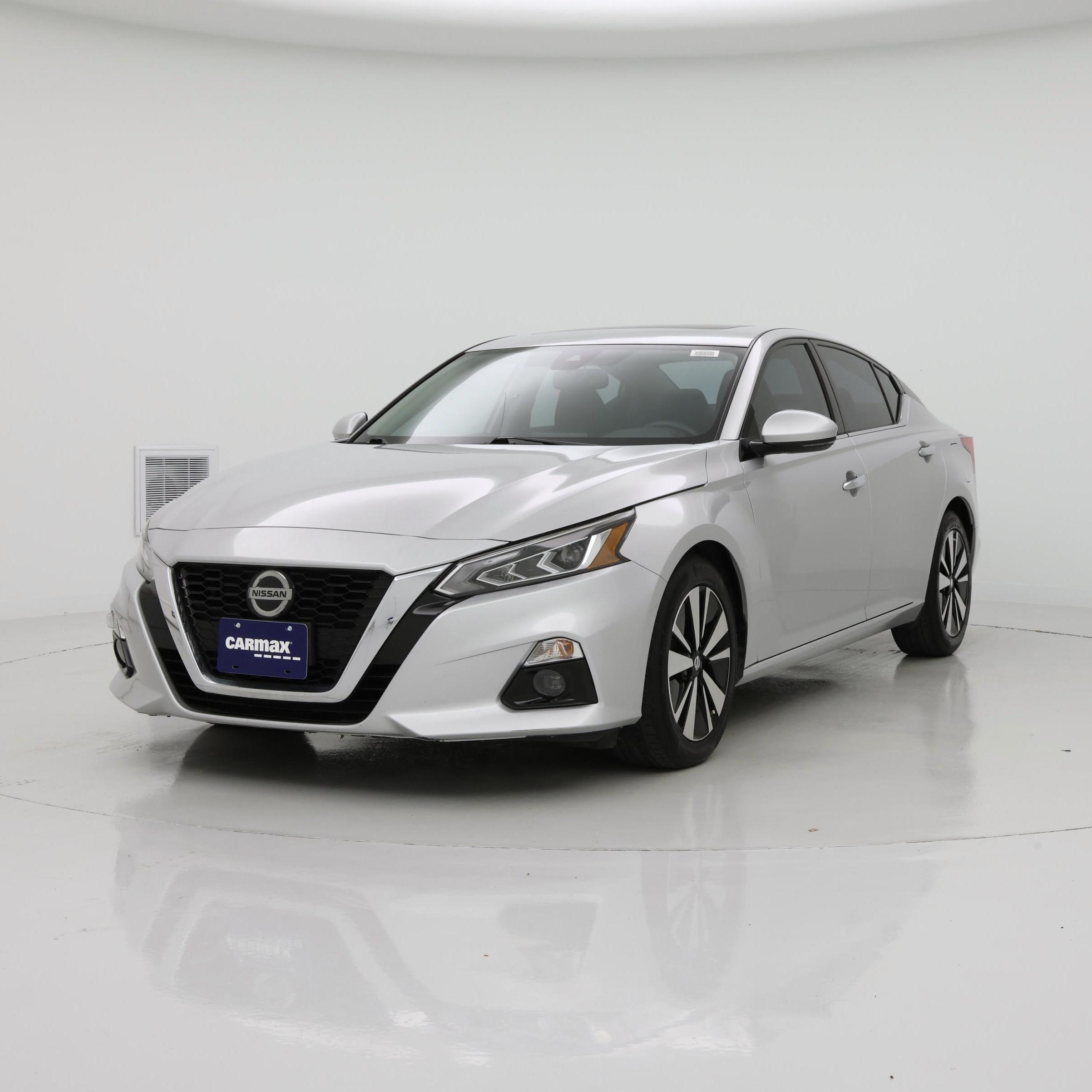 Thumbnail: 2019 Nissan Altima - 4