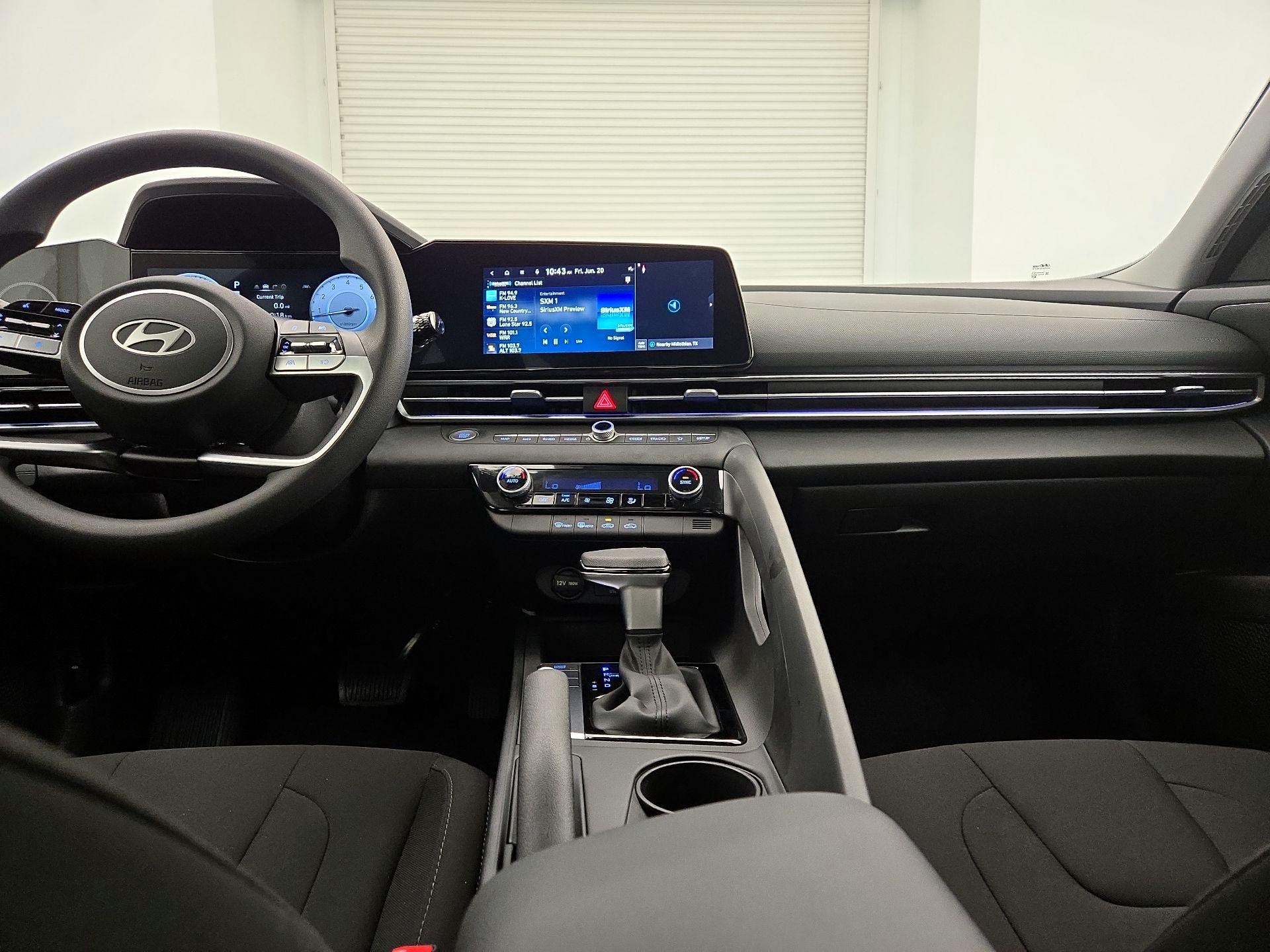 Thumbnail: 2024 Hyundai Elantra - 9